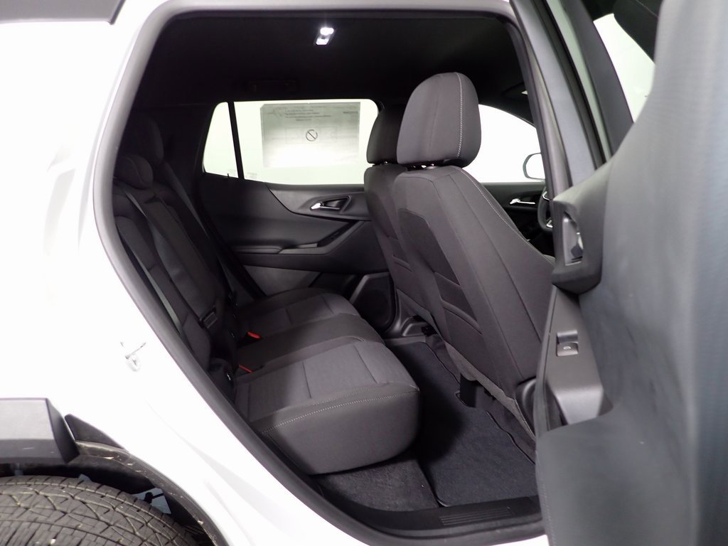 New 2025 Chevrolet Equinox LT w/ Safety and Technology Package image 32