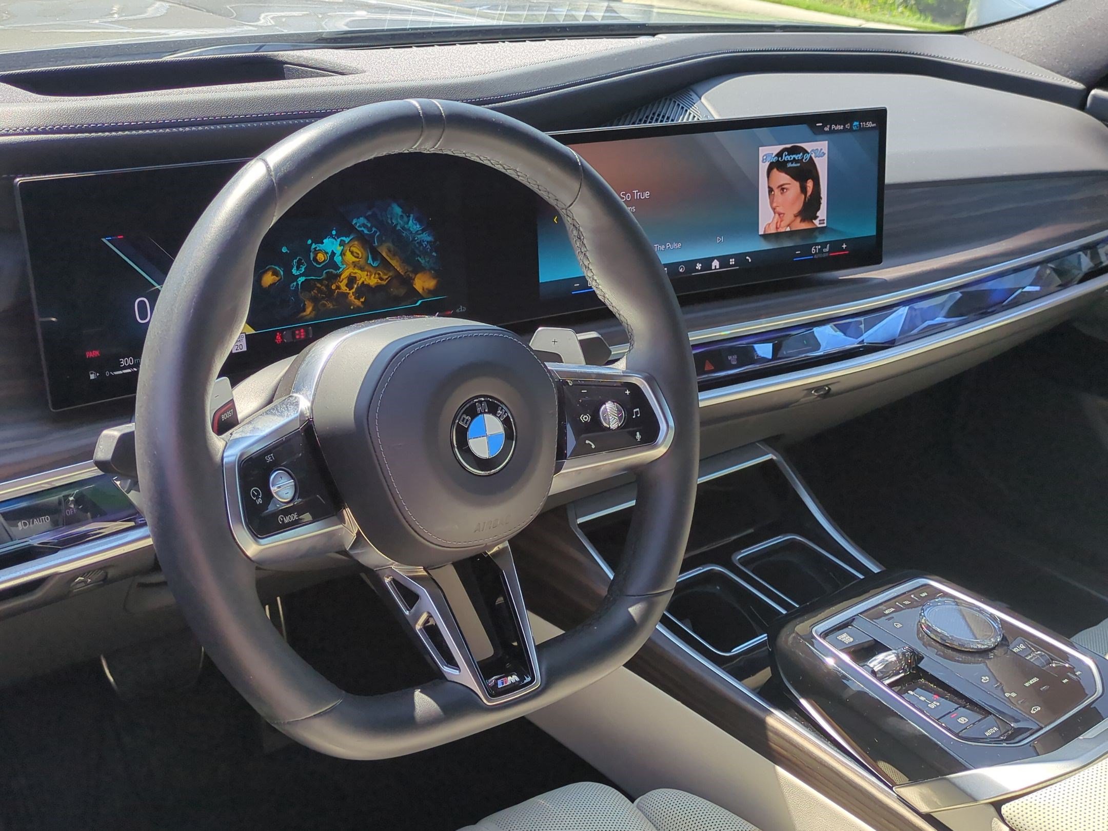 Certified 2025 BMW 740i RWD image 30