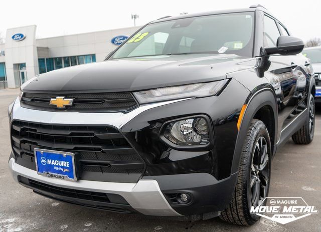 Used 2023 Chevrolet TrailBlazer LT w/ Convenience Package image 2