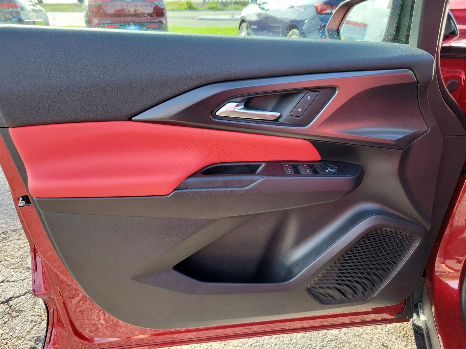 New 2025 Chevrolet Equinox EV RS image 20