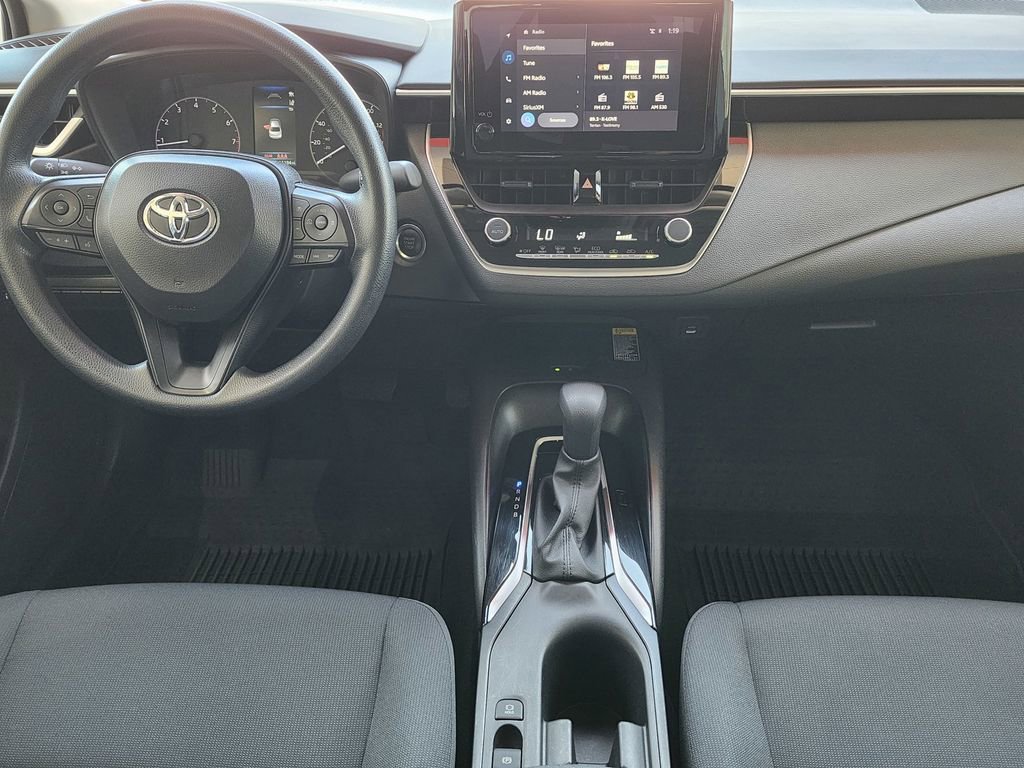Used 2025 Toyota Corolla LE w/ LE Premium Package image 12