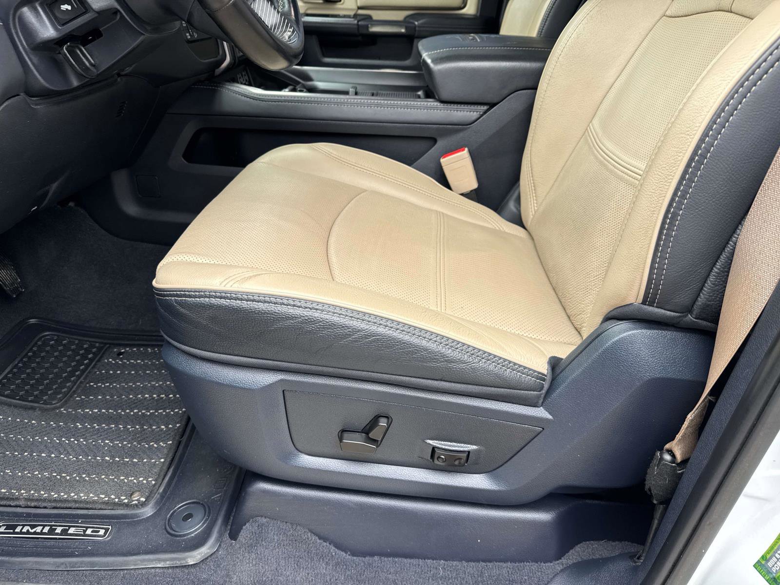 Certified 2022 RAM 2500 Limited w/ Towing Technology Group image 16