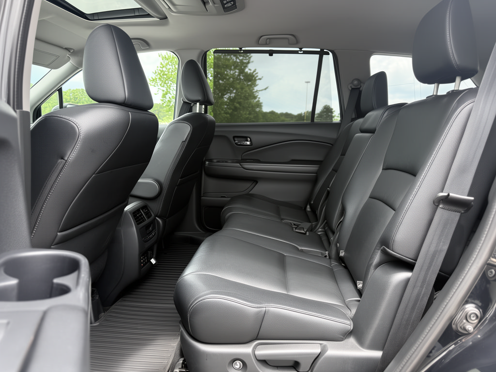 Used 2016 Honda Pilot Touring image 10