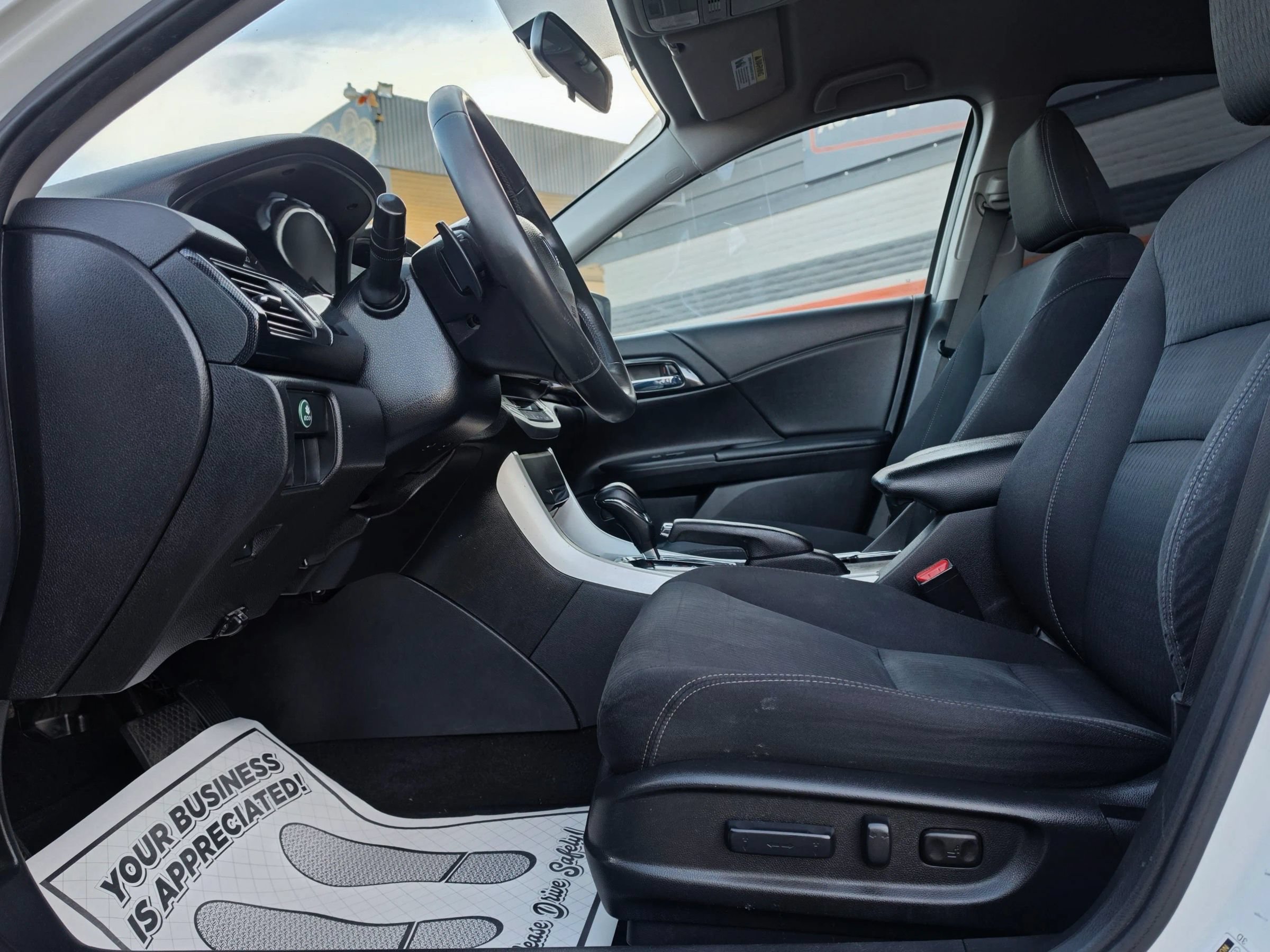 Used 2015 Honda Accord Sport image 29