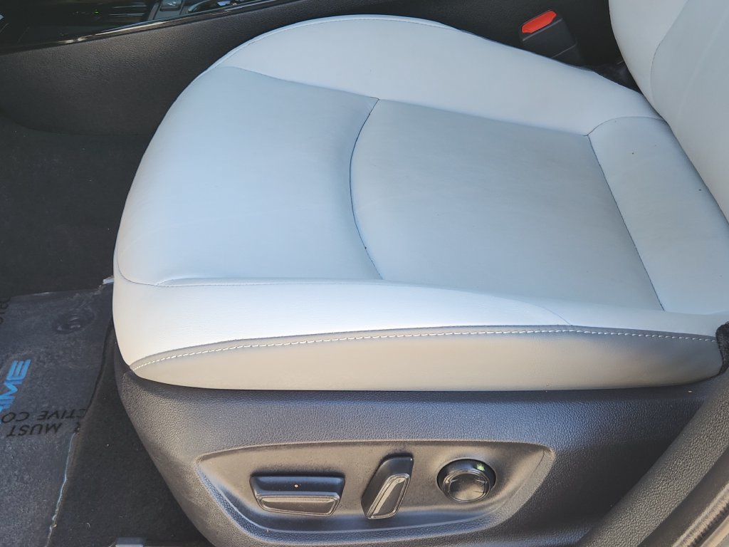 Used 2022 Toyota Prius Prime XLE FWD image 17