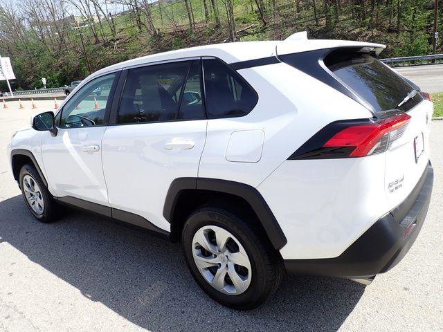 Certified 2022 Toyota RAV4 LE w/ Carpet Mat Package (TMS) FWD image 8