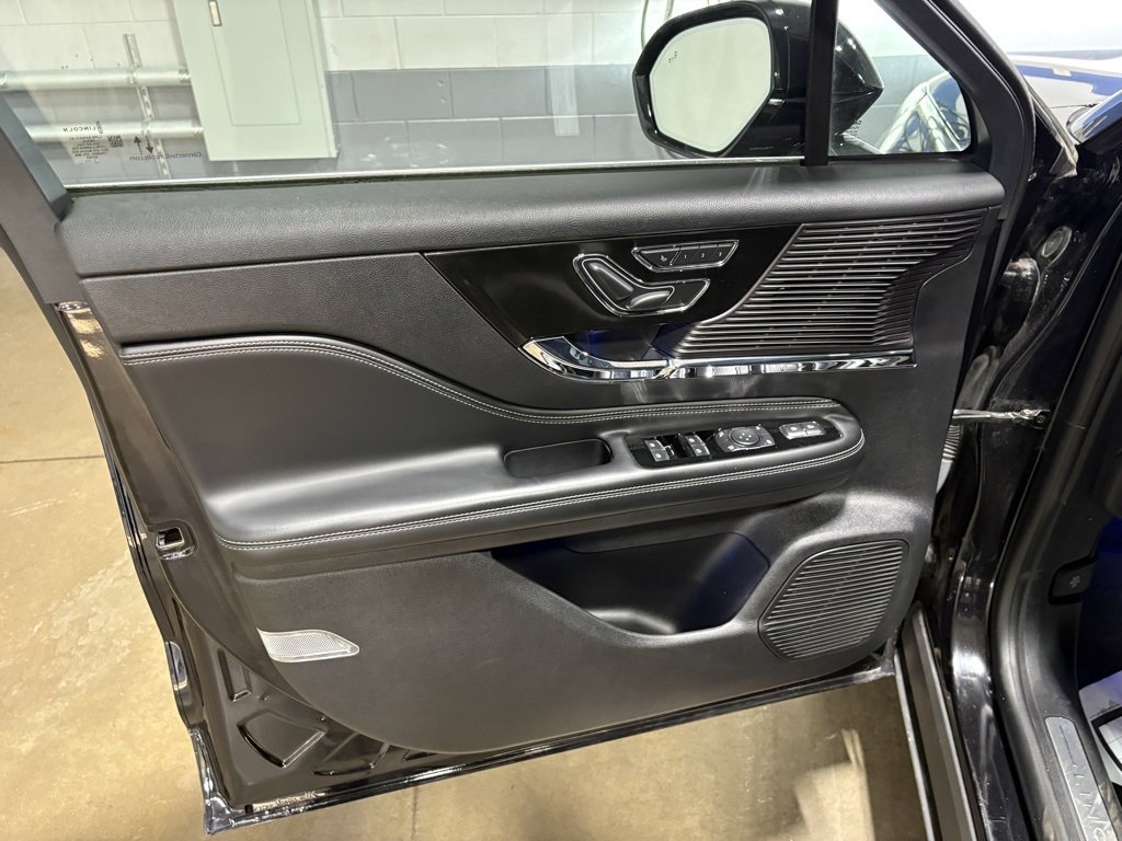 Used 2022 Lincoln Corsair Reserve image 20