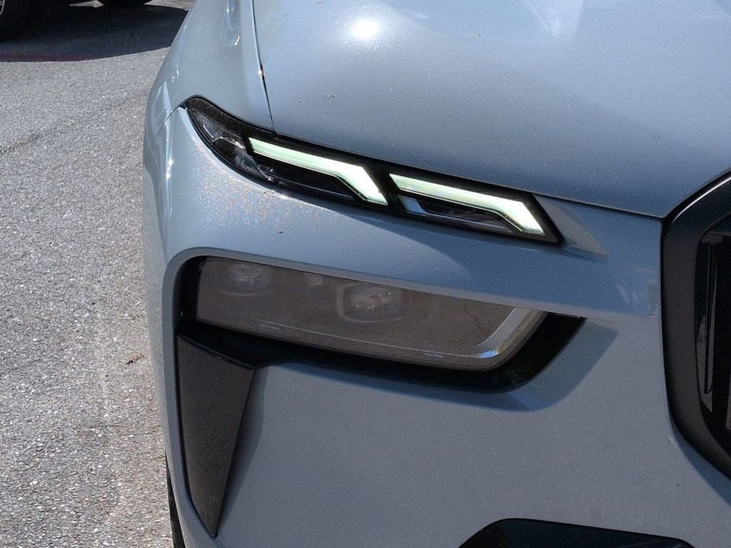 New 2026 BMW X7 xDrive40i w/ M Sport Package image 10