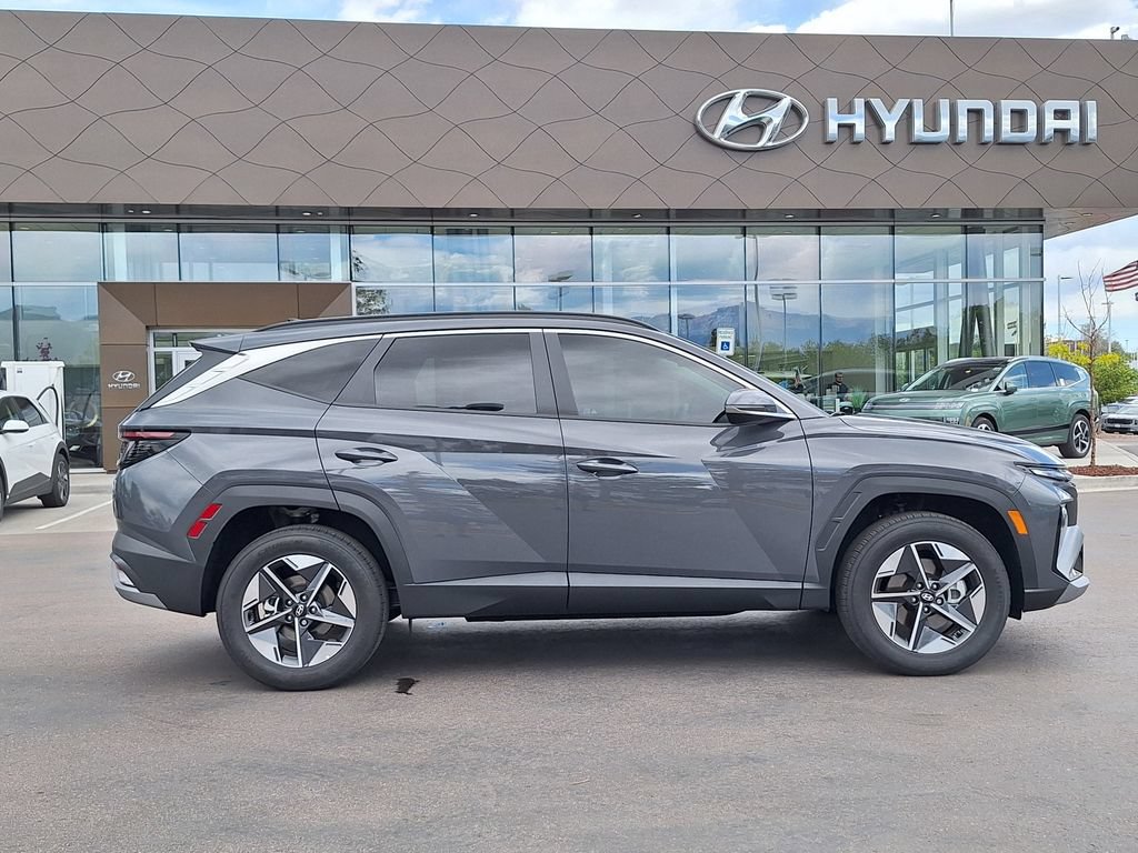 New 2025 Hyundai Tucson SEL AWD/4WD image 2