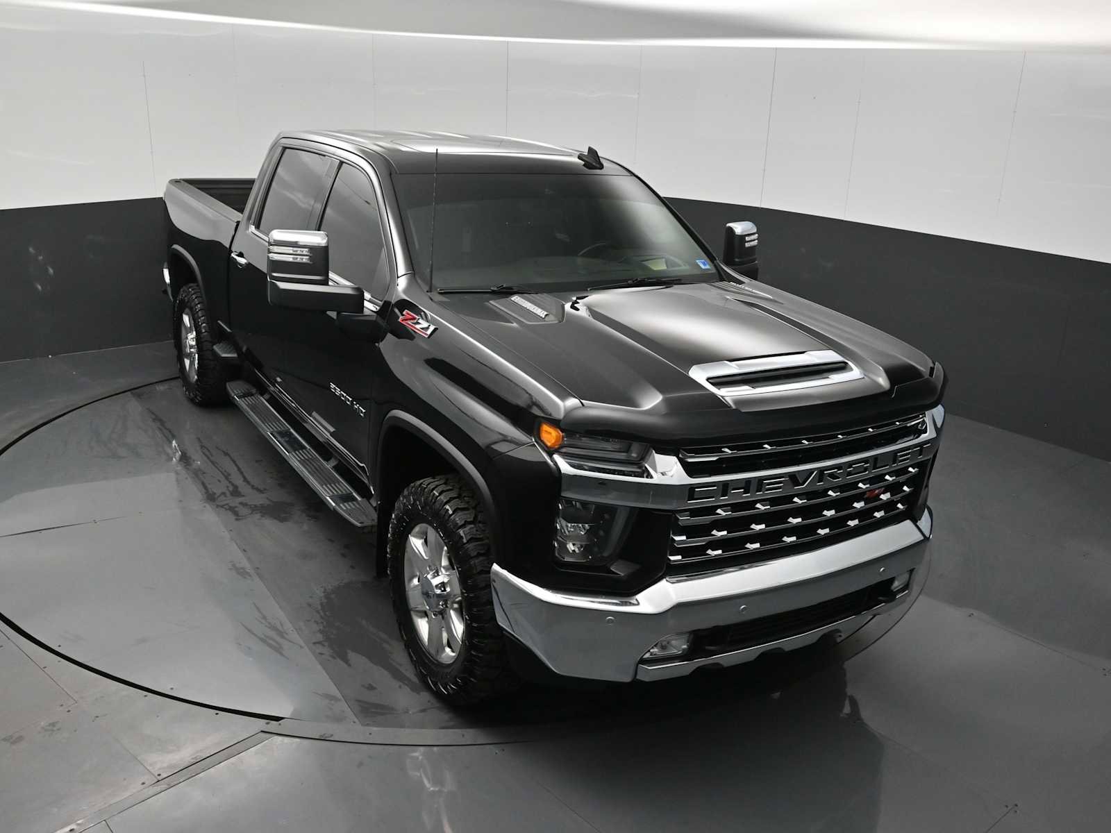 Used 2020 Chevrolet Silverado 2500 LTZ w/ LTZ Plus Package image 12