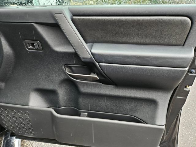 Used 2008 Nissan Titan LE w/ Tow Pkg image 16