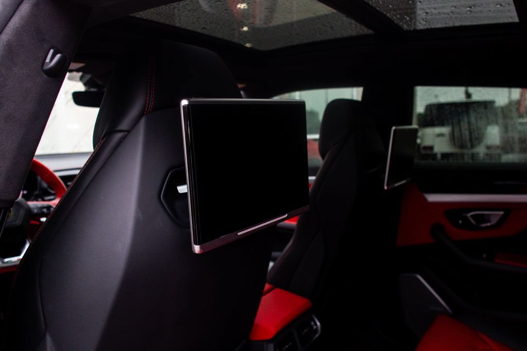 Used 2019 Lamborghini Urus AWD/4WD image 45