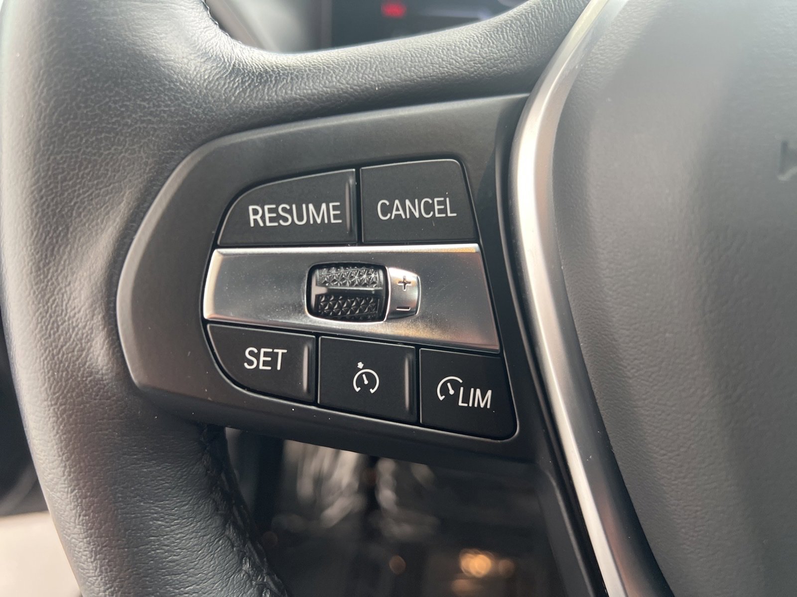 Used 2024 BMW i4 eDrive35 w/ Premium Package image 8