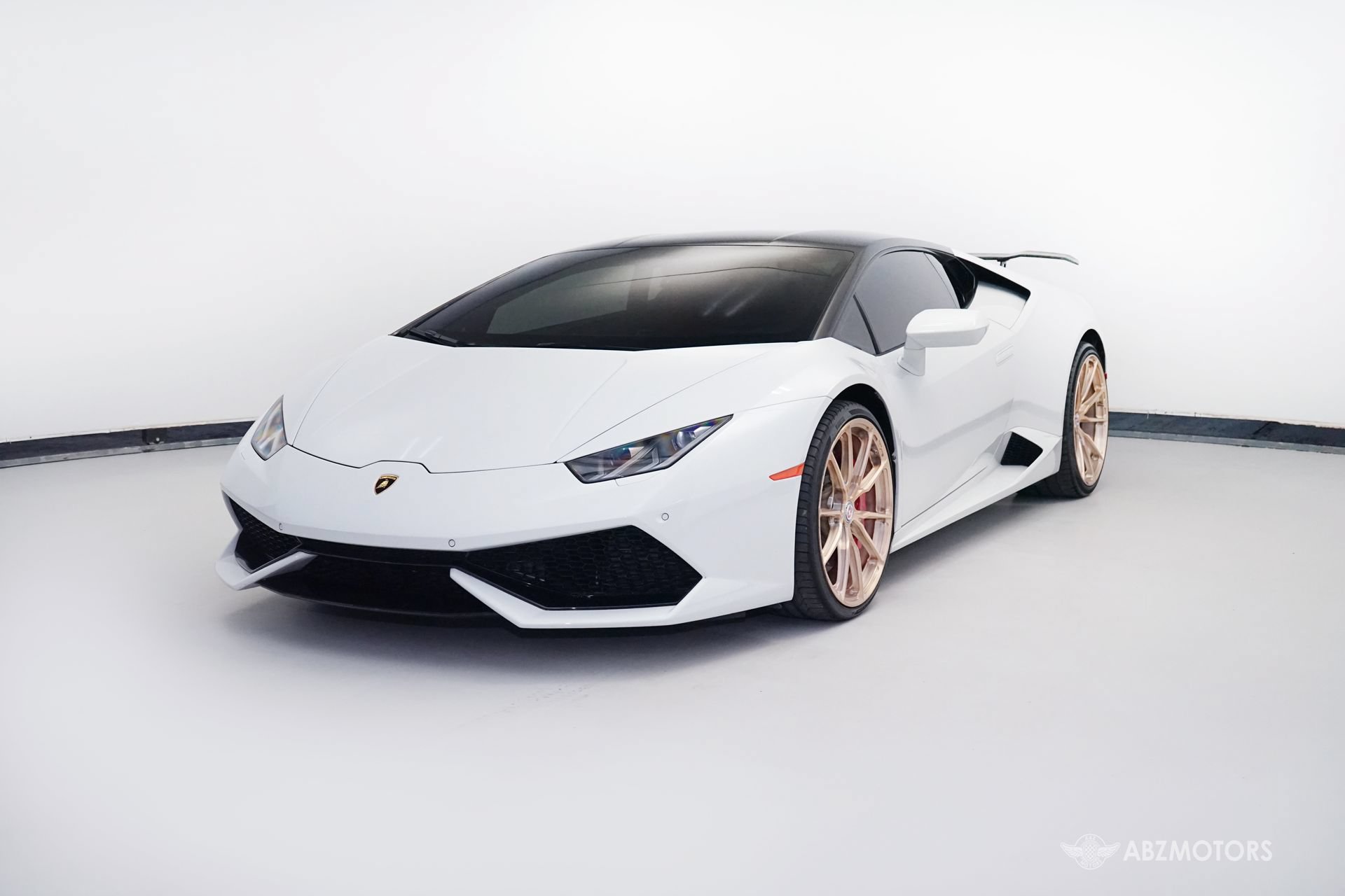 Used 2015 Lamborghini Huracan LP 610-4 AWD/4WD image 2