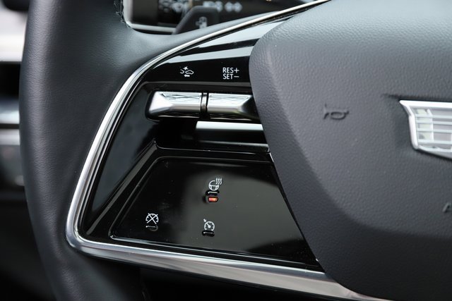 Used 2024 Cadillac Lyriq Luxury image 22