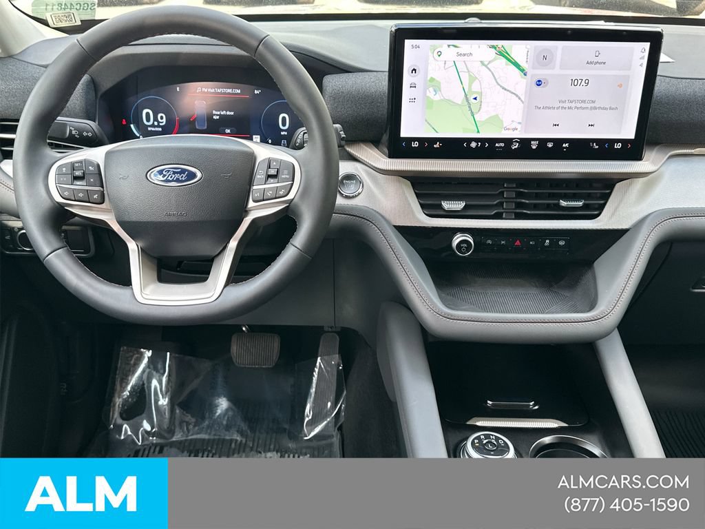 Used 2025 Ford Explorer Active AWD/4WD image 26