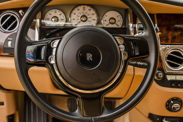 Used 2014 Rolls-Royce Ghost image 40