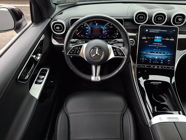 Used 2024 Mercedes-Benz GLC 300 4MATIC image 13