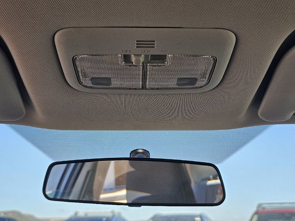 Used 2014 Toyota Corolla LE FWD image 27