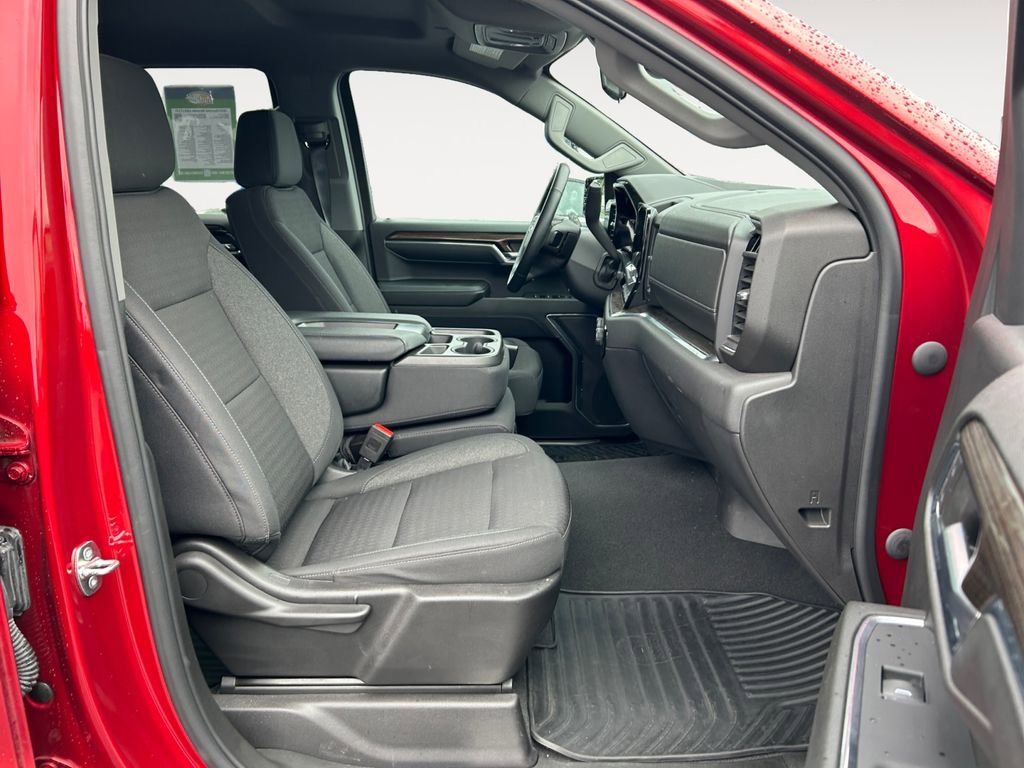 Used 2023 Chevrolet Silverado 1500 LT image 10