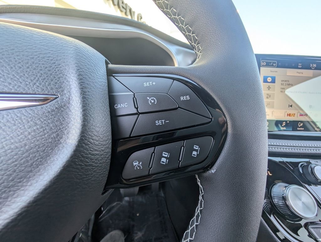 New 2026 Chrysler Pacifica Select w/ S Appearance Package image 23