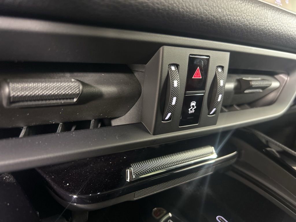 Certified 2026 Porsche Cayenne Coupe image 34