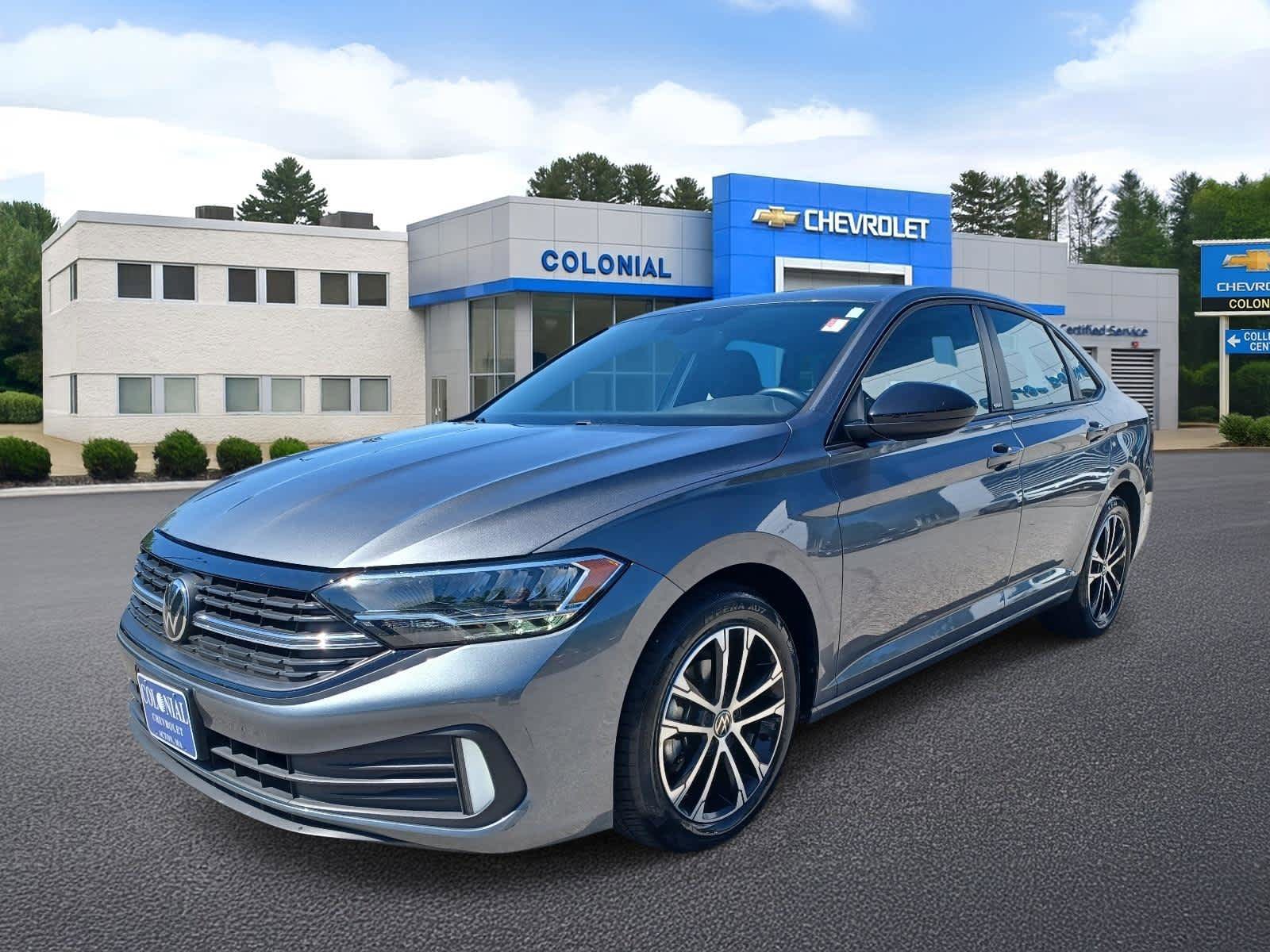 Used 2024 Volkswagen Jetta Sport FWD video 1