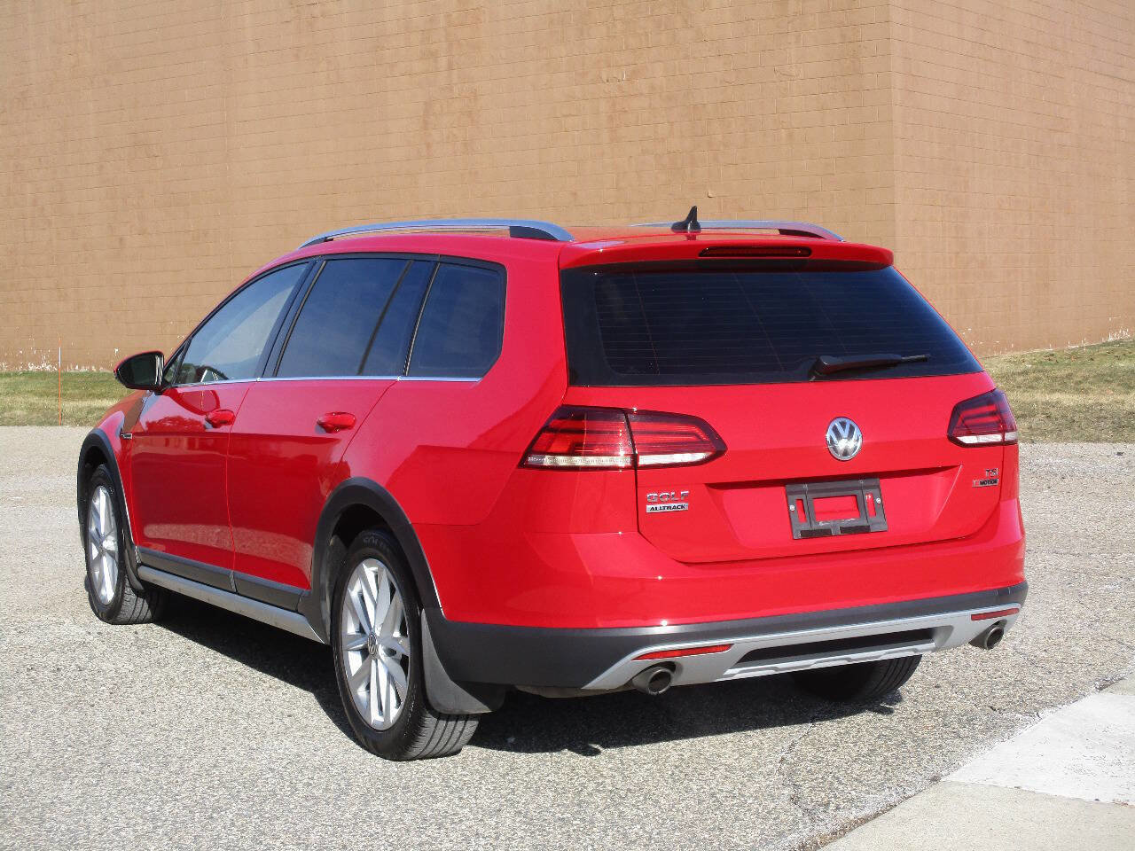 Used 2018 Volkswagen Golf Alltrack SE image 72