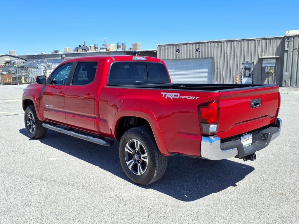 Used 2019 Toyota Tacoma TRD Sport image 17