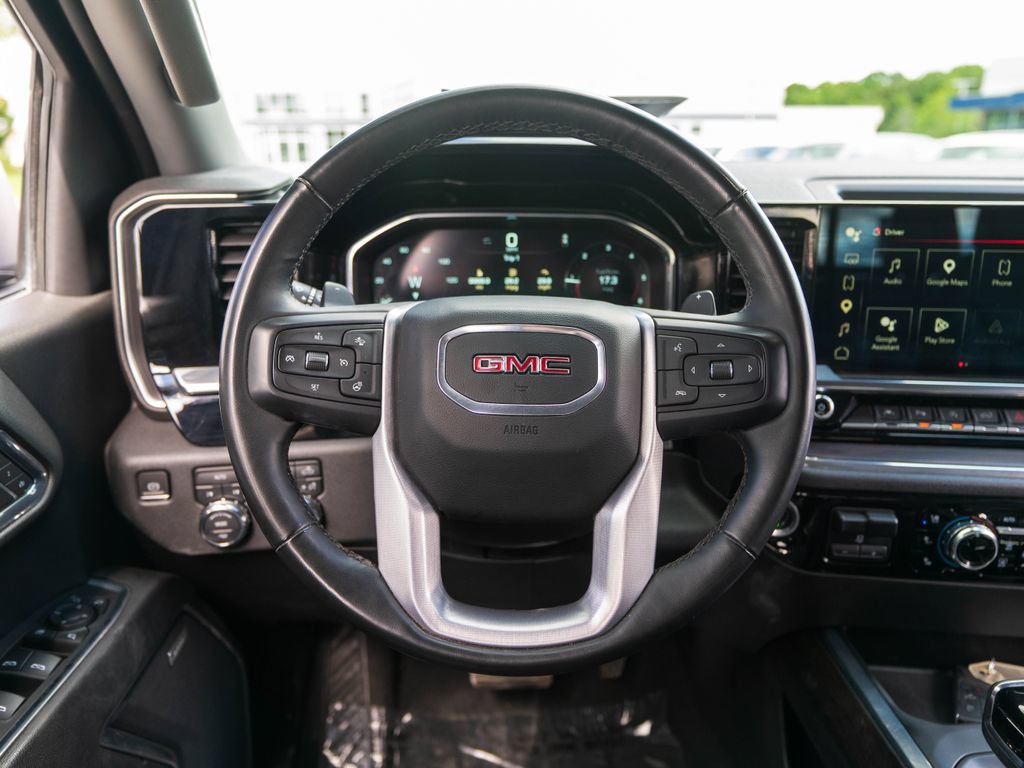 Used 2023 GMC Sierra 1500 SLT w/ SLT Premium Plus Package AWD/4WD image 25