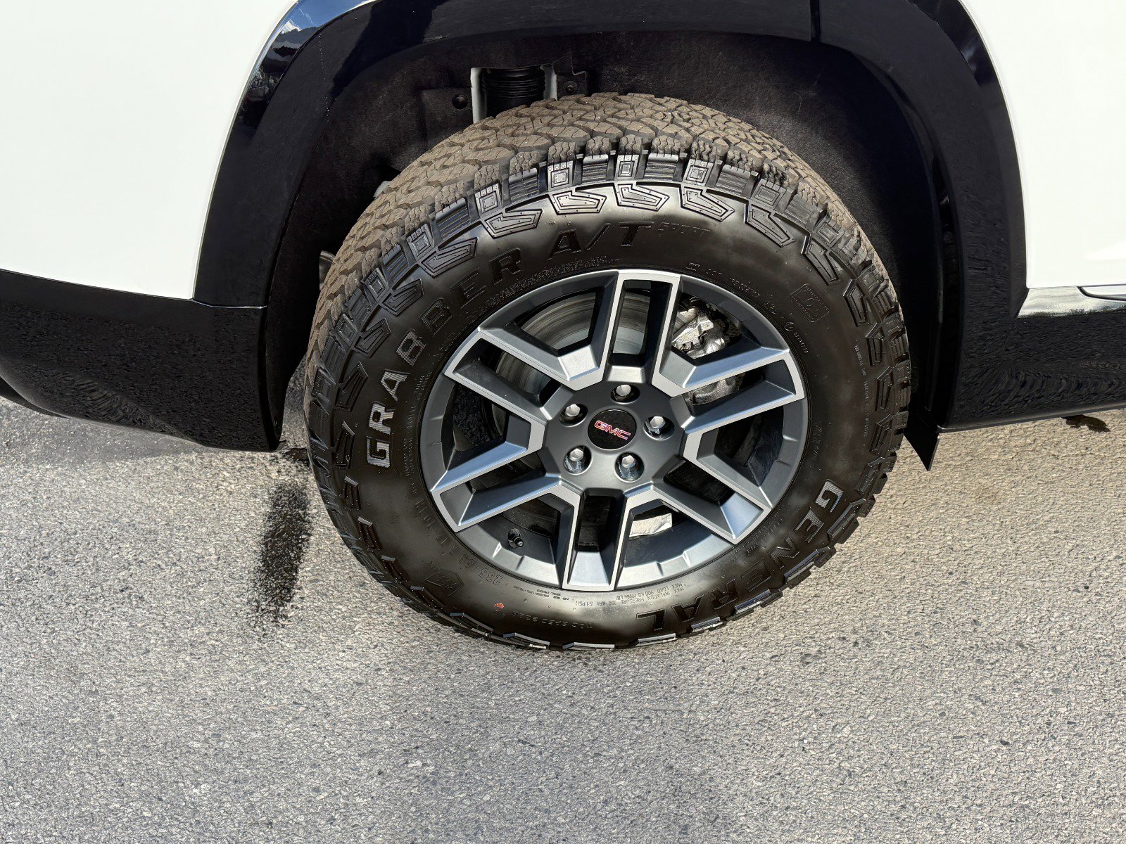 New 2026 GMC Terrain AT4 w/ LPO, Floor Liner Package image 11