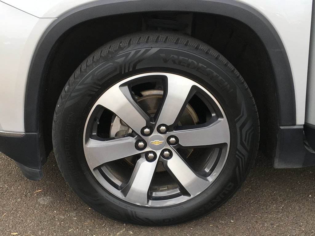 Used 2019 Chevrolet Traverse LT w/ LT Premium Package AWD/4WD image 40