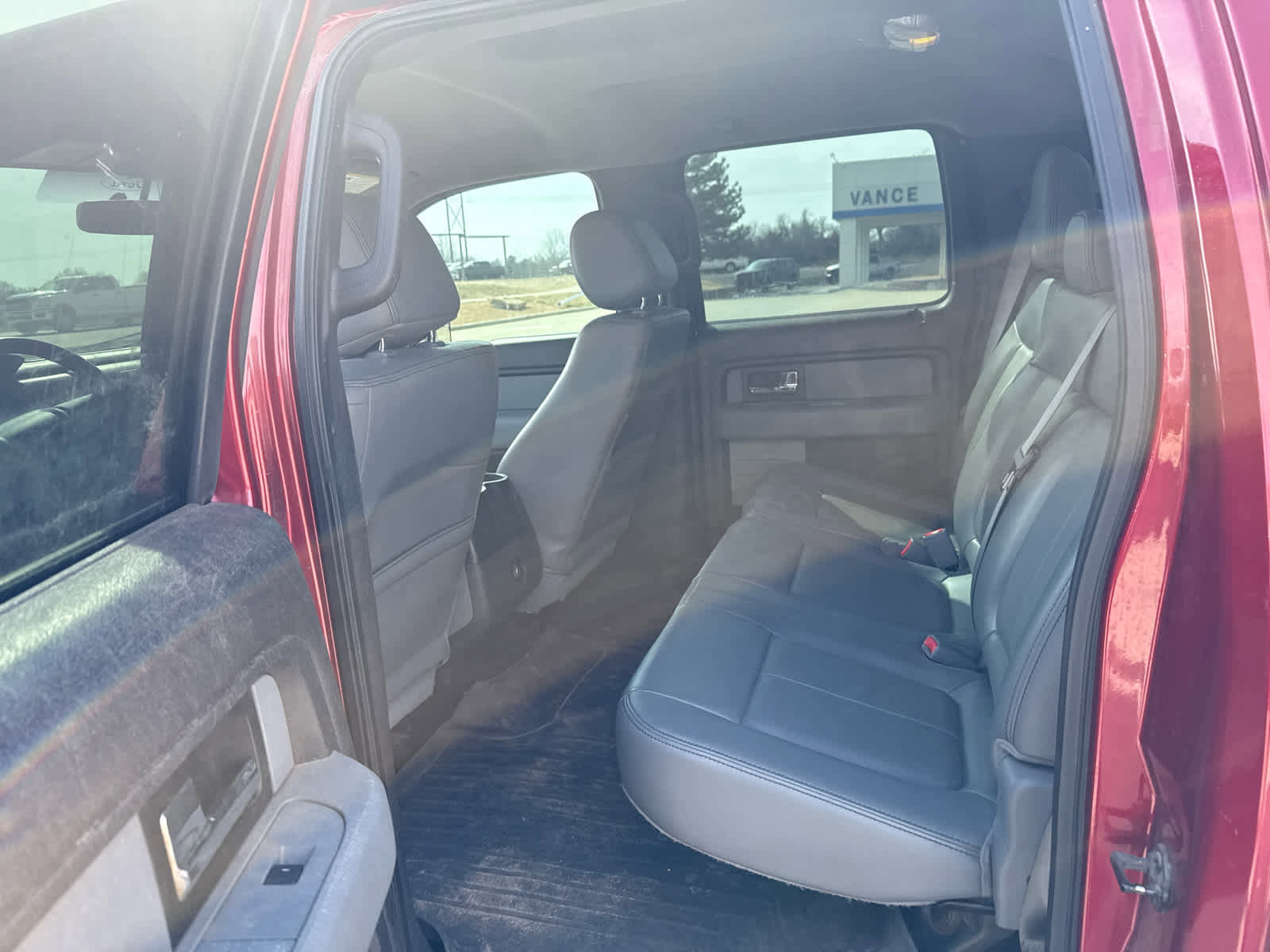 Used 2014 Ford F150 XLT w/ Equipment Group 302A Luxury image 21