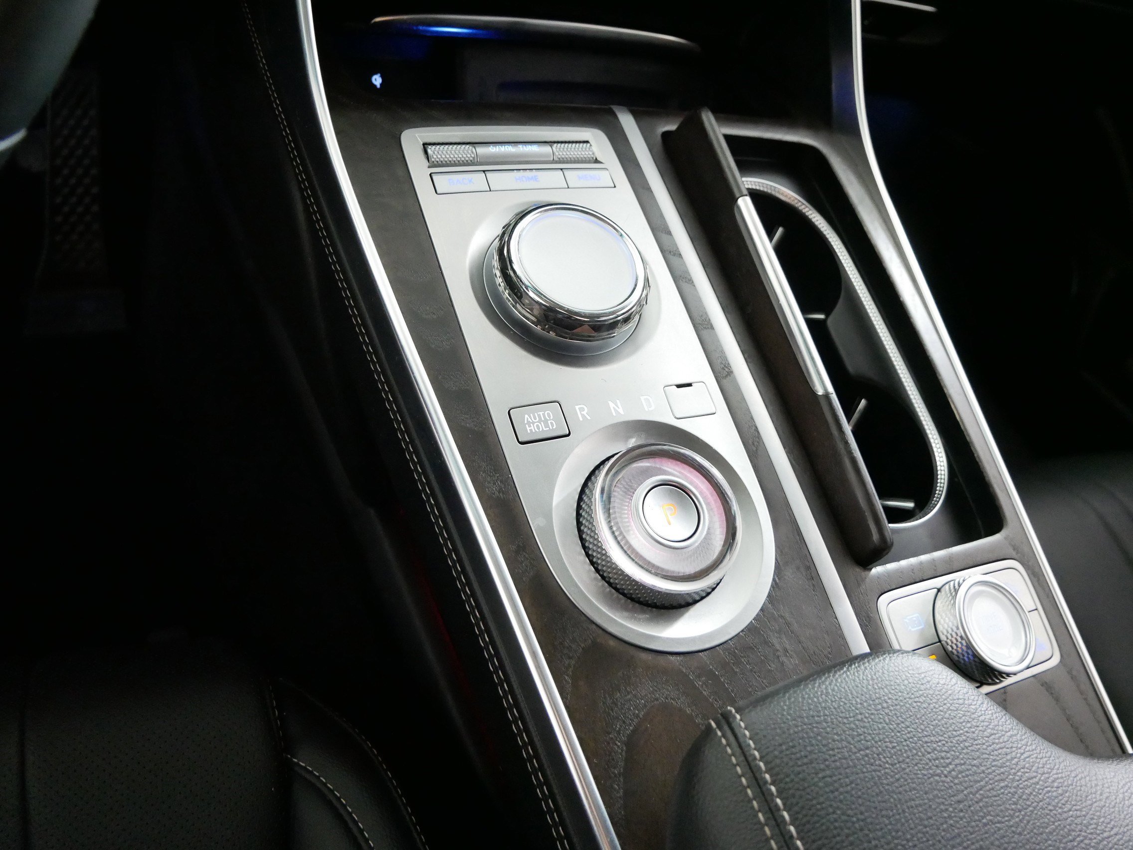 Used 2023 Genesis GV80 3.5T AWD/4WD image 24