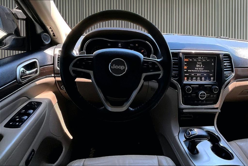 Used 2014 Jeep Grand Cherokee Limited w/ Mopar Chrome Edition Group image 6