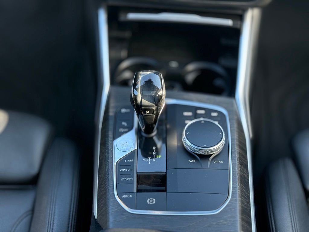 Used 2019 BMW 330i Sedan w/ Premium Package image 26