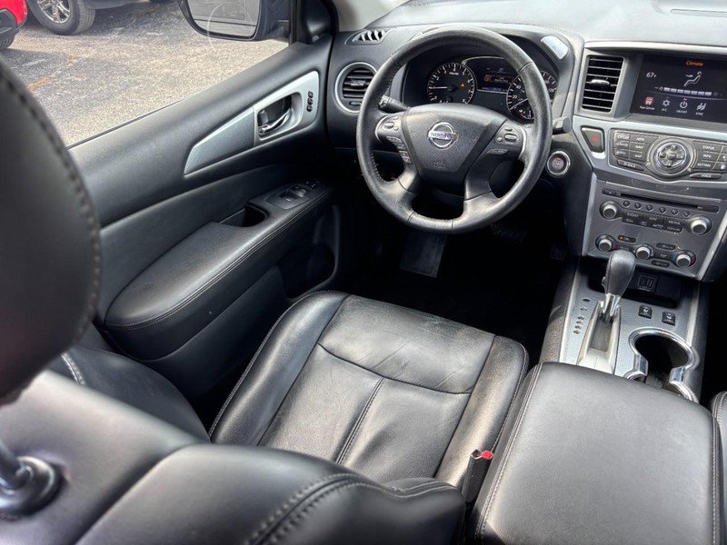 Used 2019 Nissan Pathfinder SL w/ Cargo Package FWD image 15