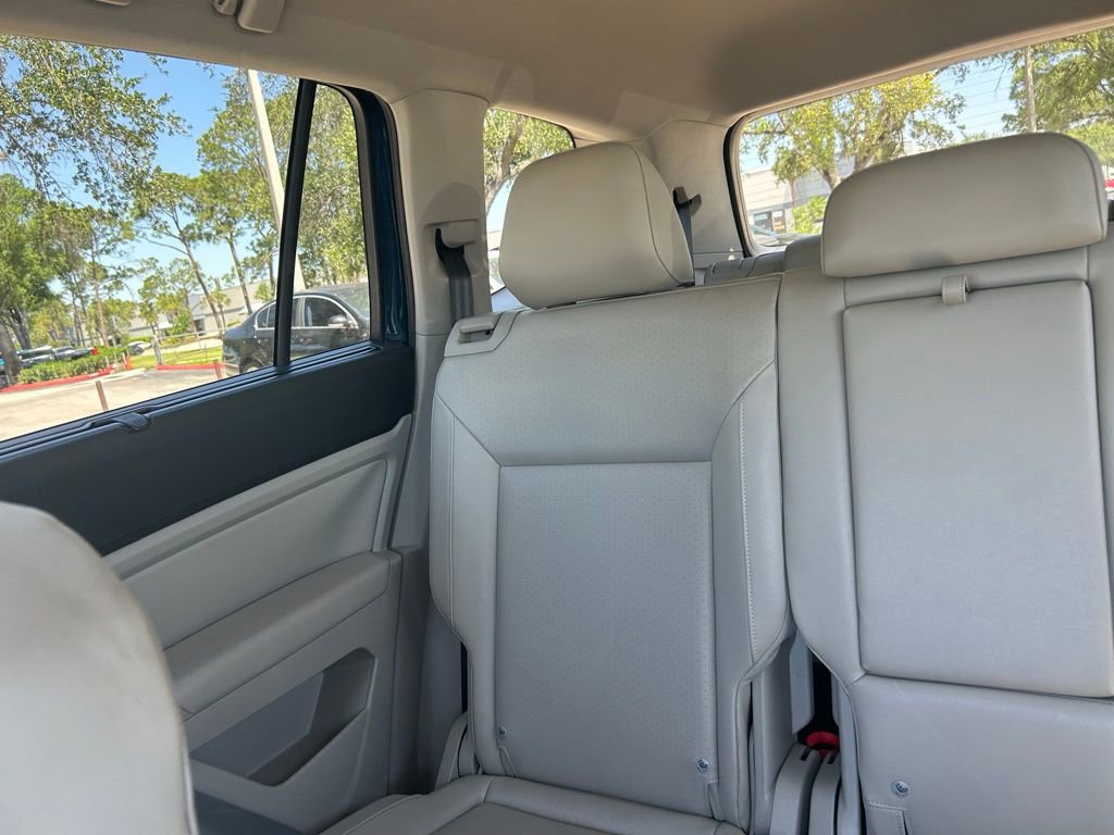 Used 2018 Volkswagen Atlas SE FWD image 12
