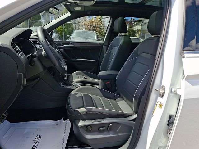 Certified 2023 Volkswagen Tiguan SEL R-Line image 12