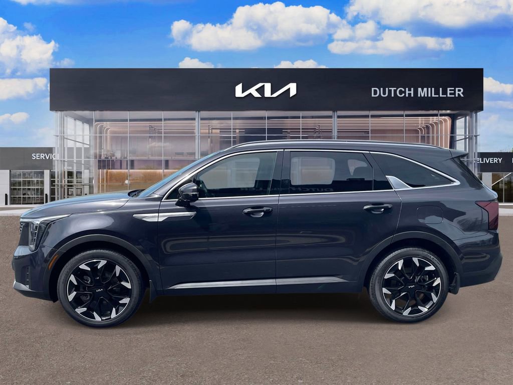 Certified 2025 Kia Sorento EX image 4