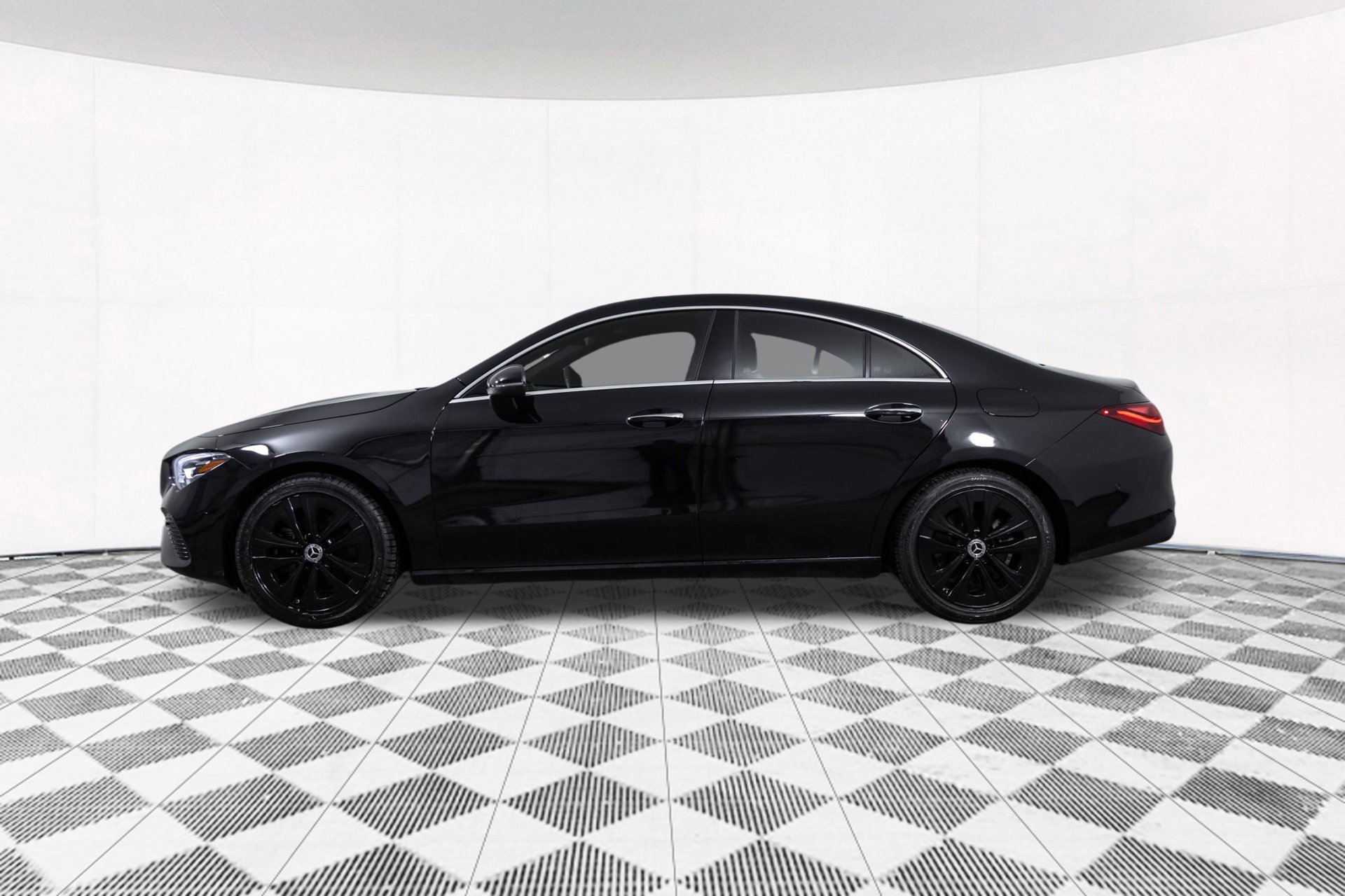 Used 2025 Mercedes-Benz CLA 250 4MATIC image 13