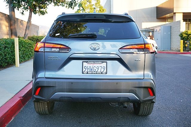 Used 2023 Toyota Corolla Cross XLE w/ Convenience Package image 9