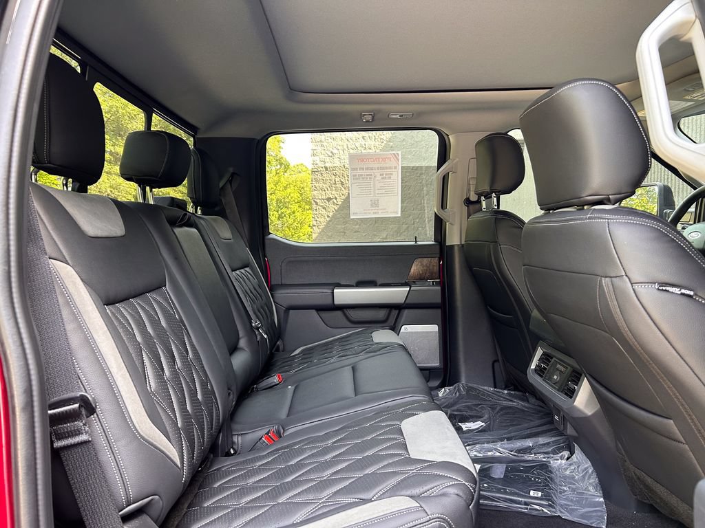 New 2026 Ford F250 Lariat w/ Black Appearance Package AWD/4WD image 21