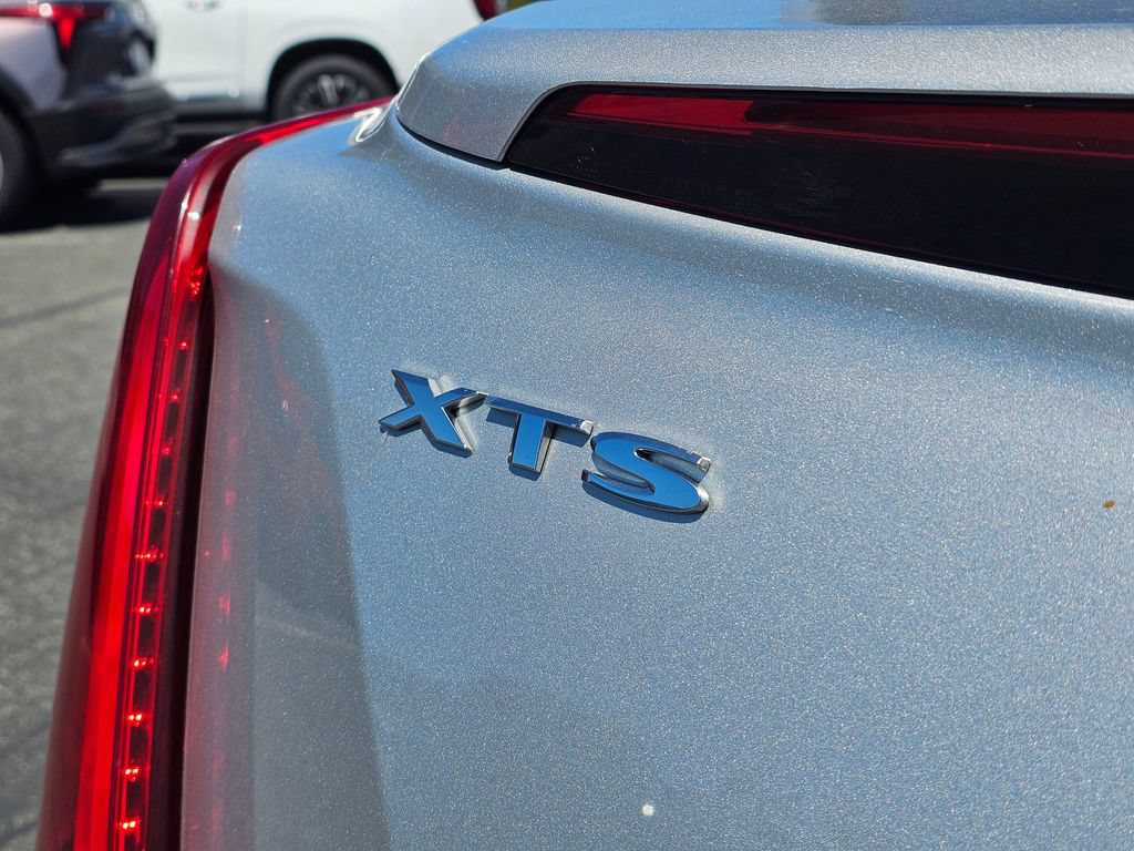 Used 2018 Cadillac XTS Platinum AWD/4WD image 15