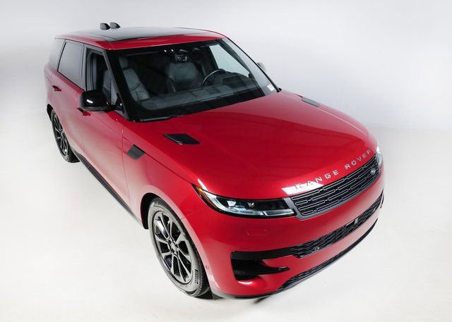 Used 2025 Land Rover Range Rover Sport image 27