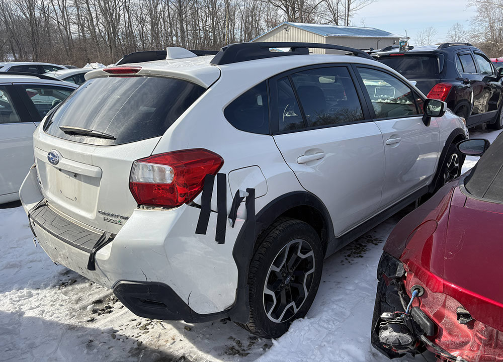 Used 2017 Subaru Crosstrek 2.0i Premium AWD/4WD image 2