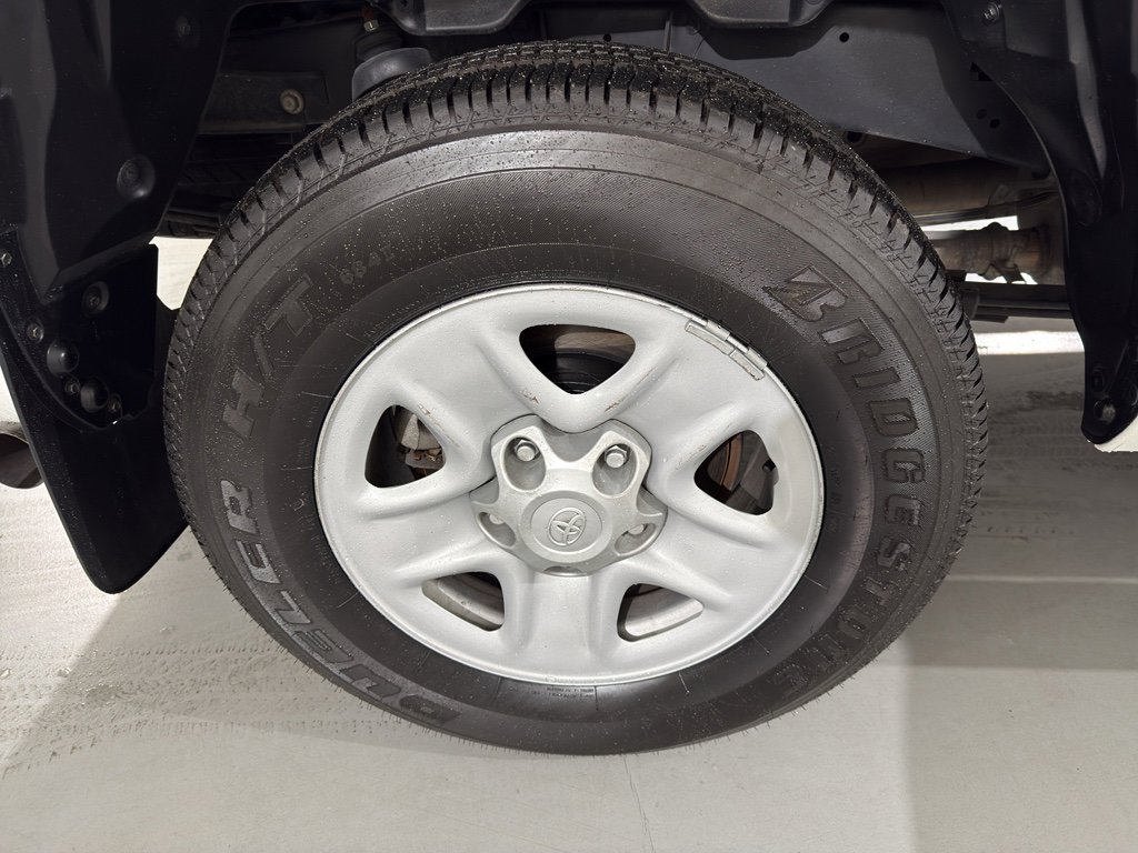 Used 2020 Toyota Tundra SR5 w/ SR5 Leather Package image 9