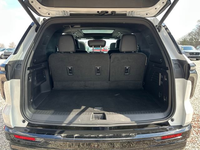 Used 2024 Chevrolet Traverse RS AWD/4WD image 15