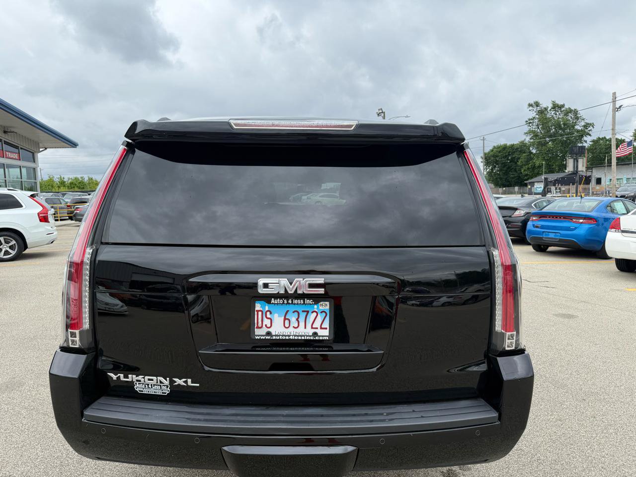 Used 2016 GMC Yukon XL SLT w/ HD Trailering Package AWD/4WD image 6