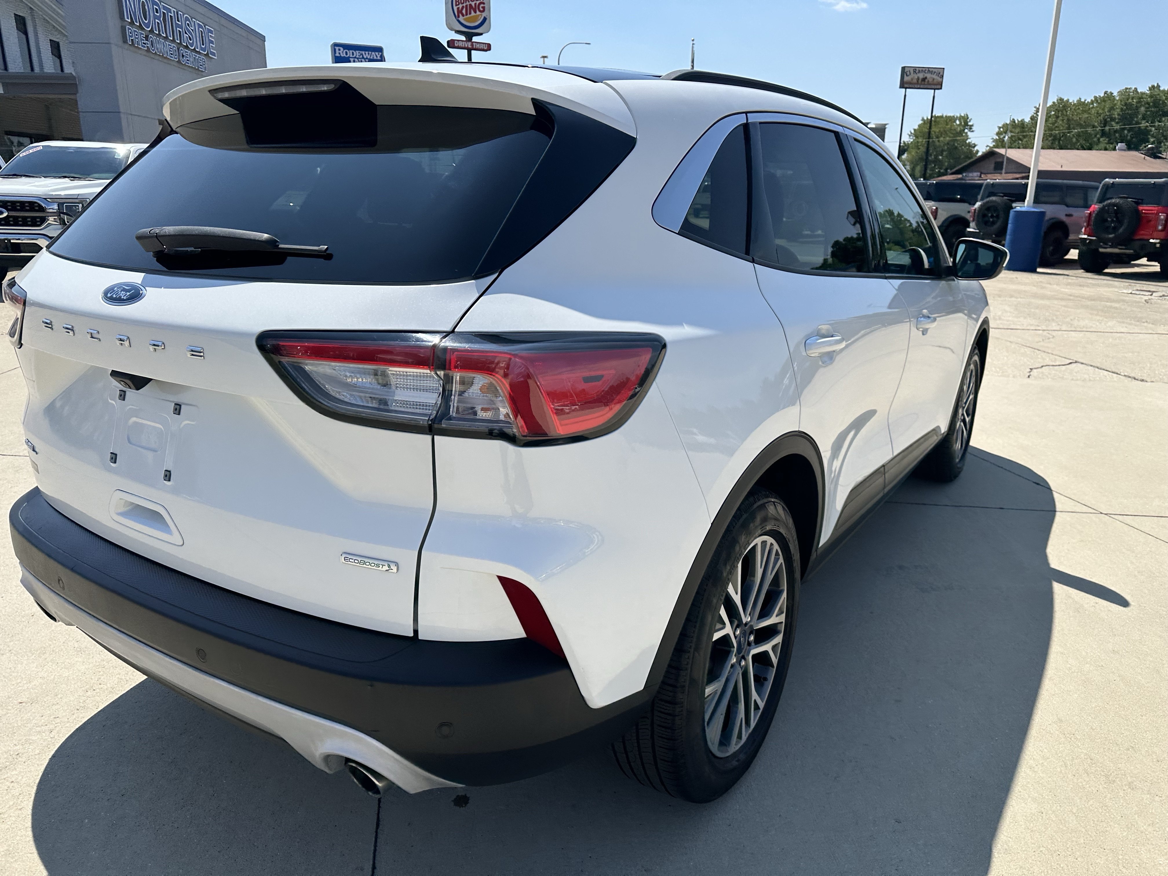 Used 2020 Ford Escape SEL FWD image 4